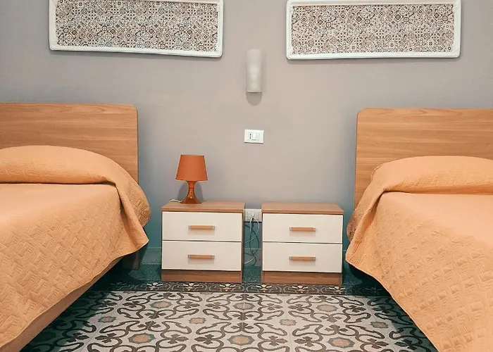 ゲストハウス Kalsa 2*