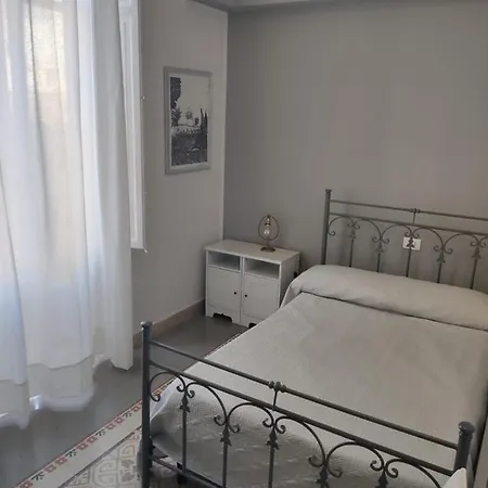 ゲストハウス Kalsa 2*